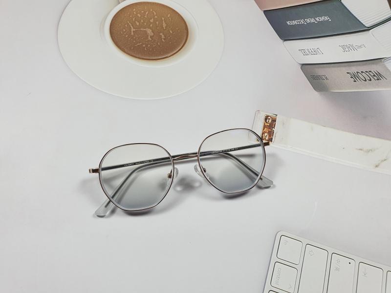 Mắt kính EYE CARE