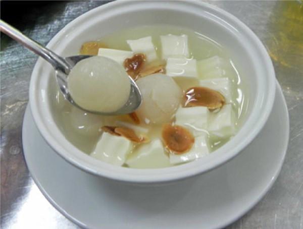 Bánh Ướt Cây Me