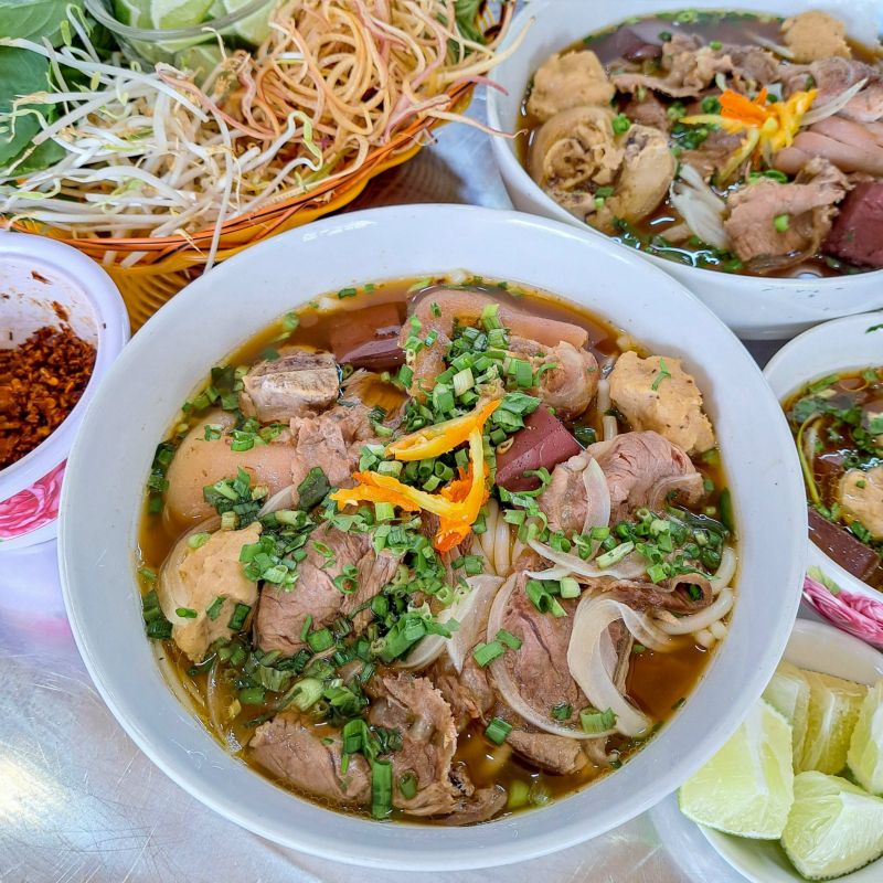 Bún Bò Huế Tràng Tiền