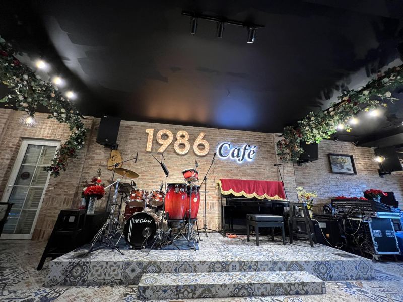Cafe 1986