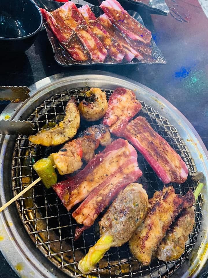 Cô Ba Còi Buffet
