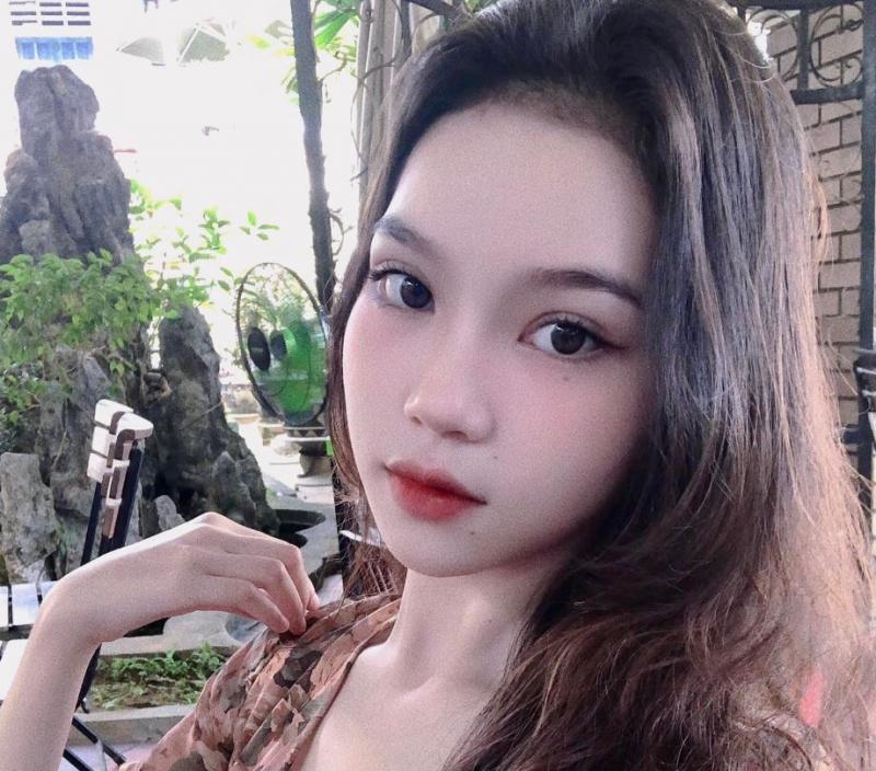 Cắt, nhấn mí mắt tại Daisy Spa & Beauty