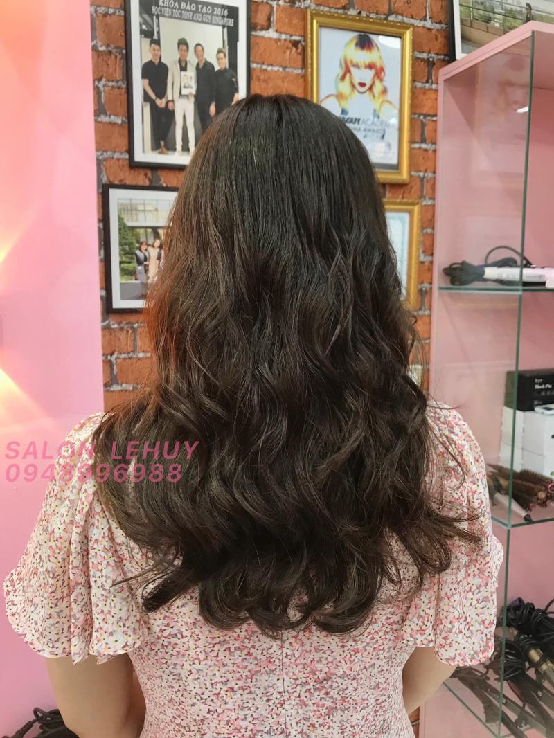 Salon Lê Huy
