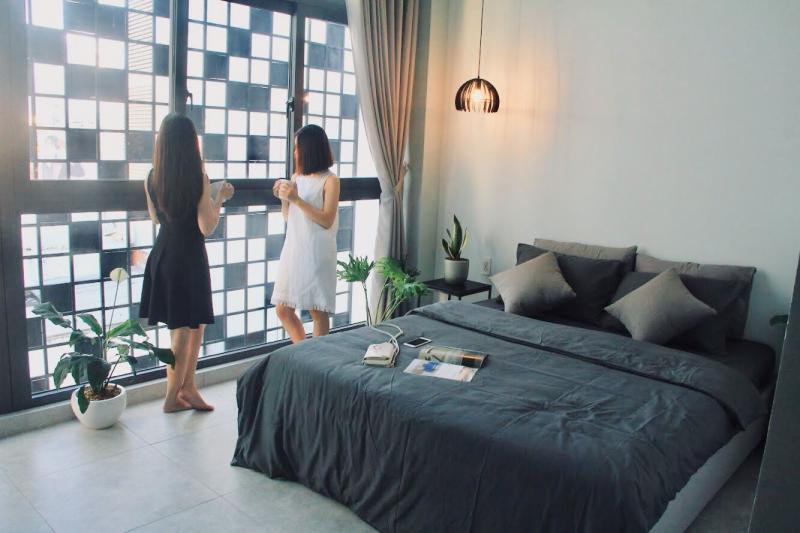 MIDMOST Boutique Hostel