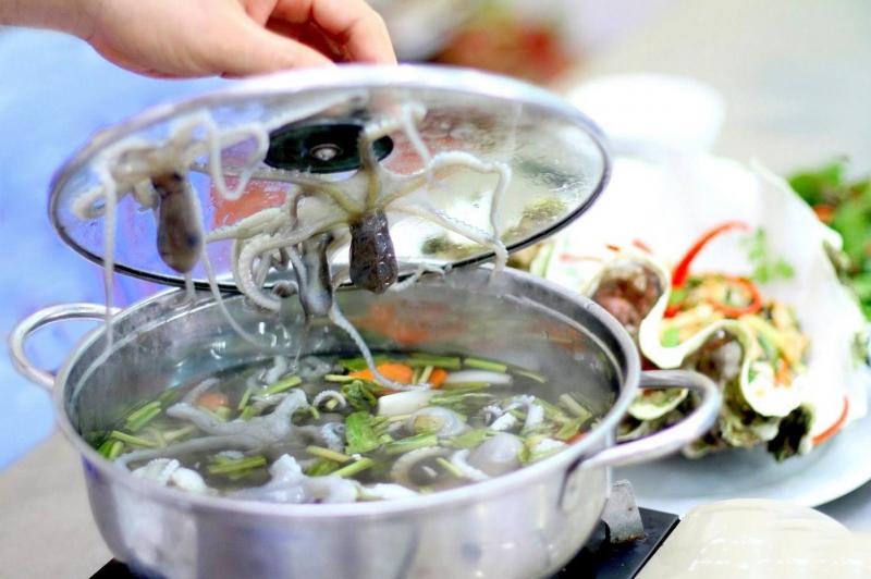 Nhà Hàng Du Thuyền Cần Thơ