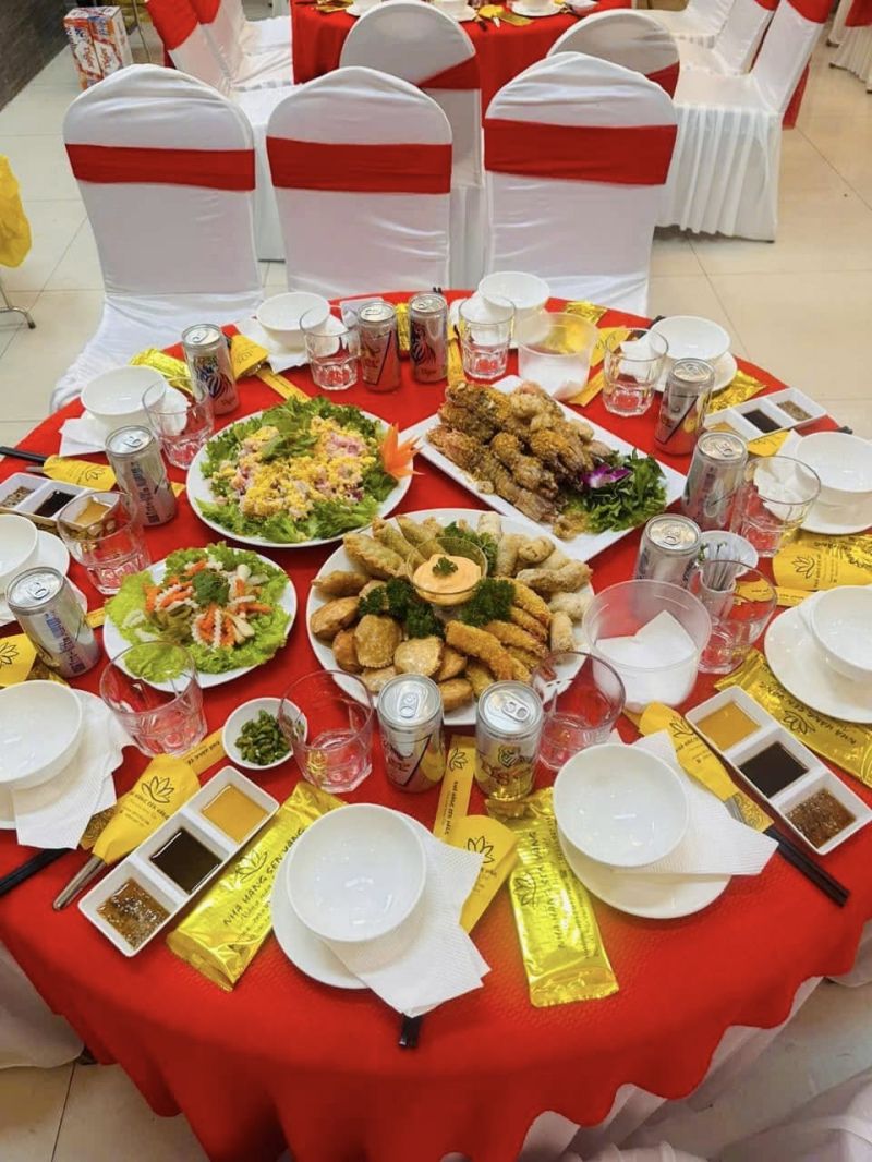 Nhà hàng Sen Vàng