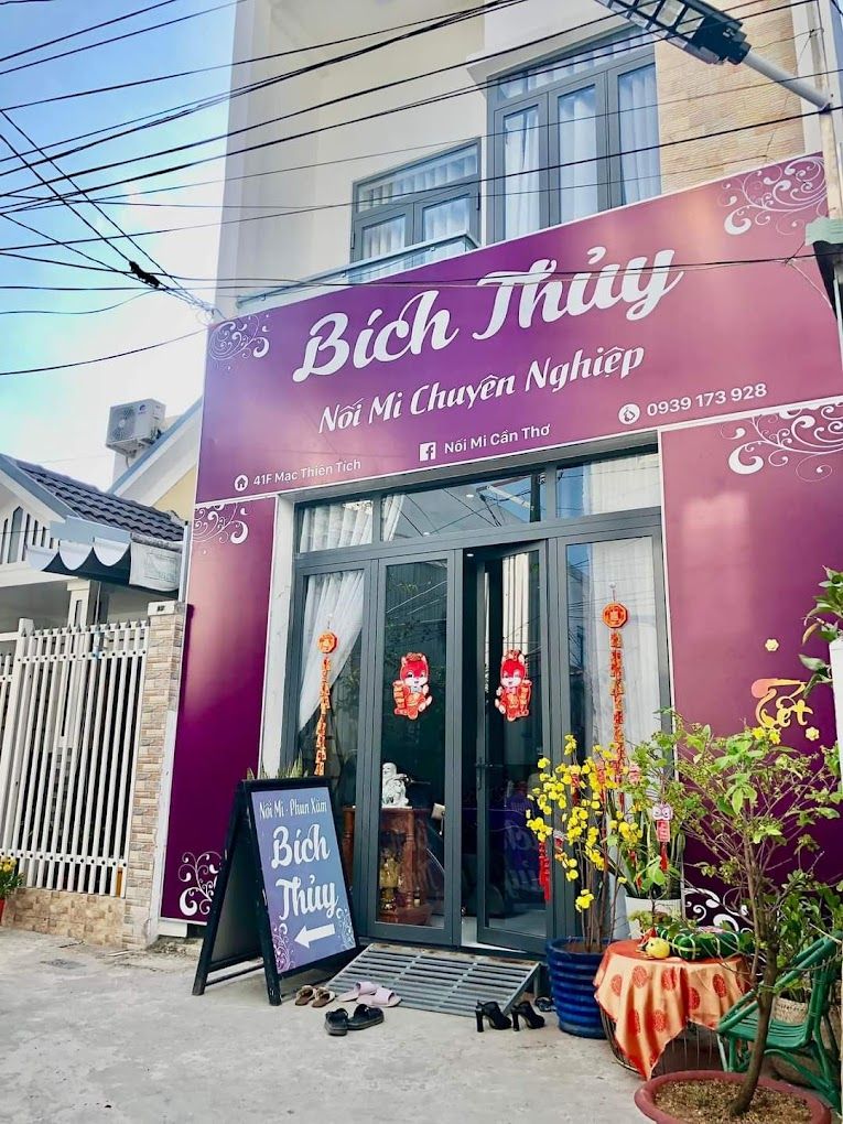 Nối Mi Bích Thủy
