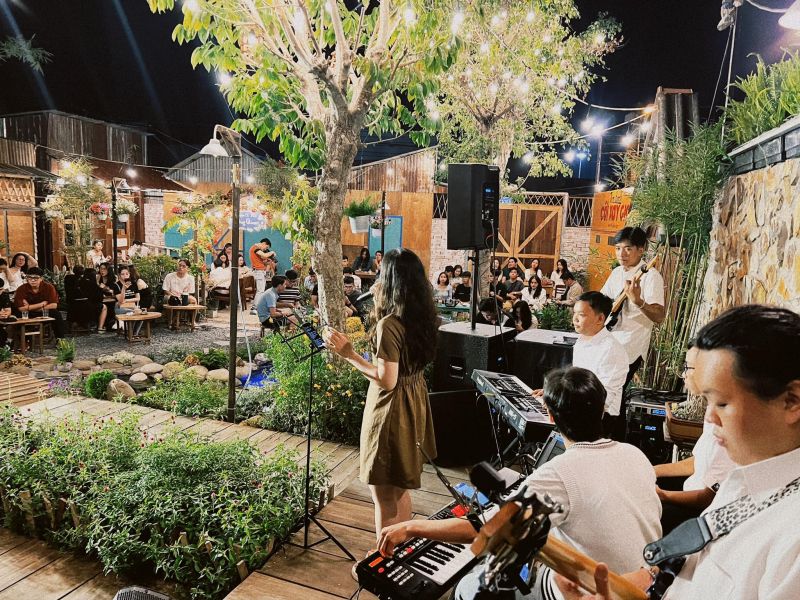 Tiệm Cà Phê Ông Quan
