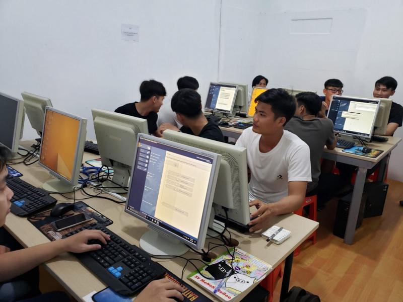 Trung Tâm EduKing Cần Thơ