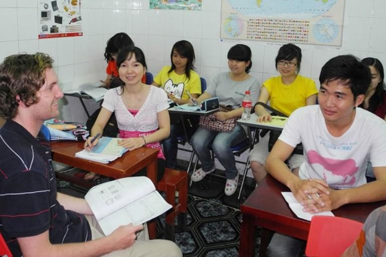Lớp học tại Trung tâm Ngoại ngữ Alphabet