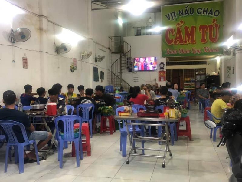 Vịt nấu chao Cẩm Tú