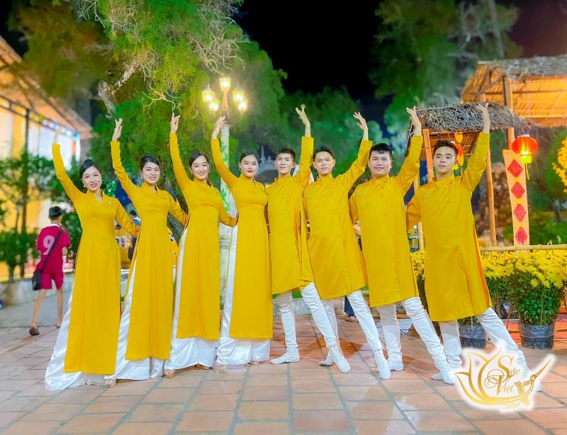 Vũ Đoàn Sắc Việt - Trang Phục Cần Thơ